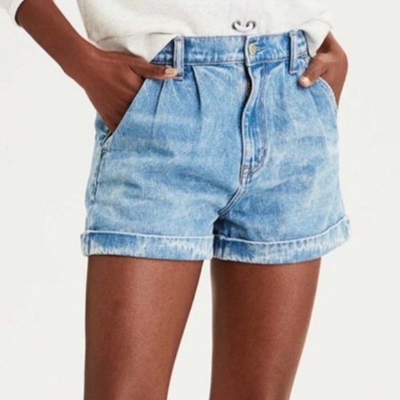 American Eagle Outfitters Pants - American Eagle • Pleated Denim Mom High Rise Shorts